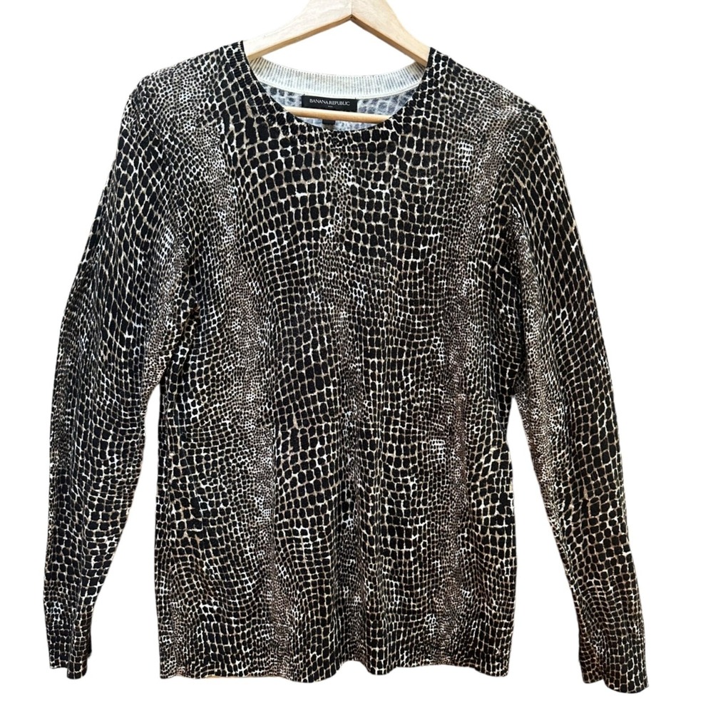 Banana Republic Animal Print Crew Neck Sweater Career Casual Lightweight Women L